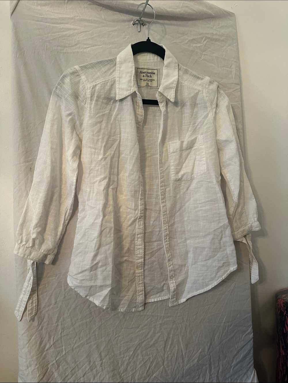 Abercrombie & Fitch White Lightweight Cotton Button-Up Shirt